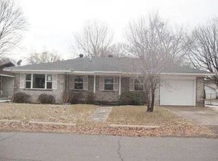 911 N 4th St, Dardanelle, AR 72834
