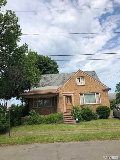 181 Briscoe Ave photo 1