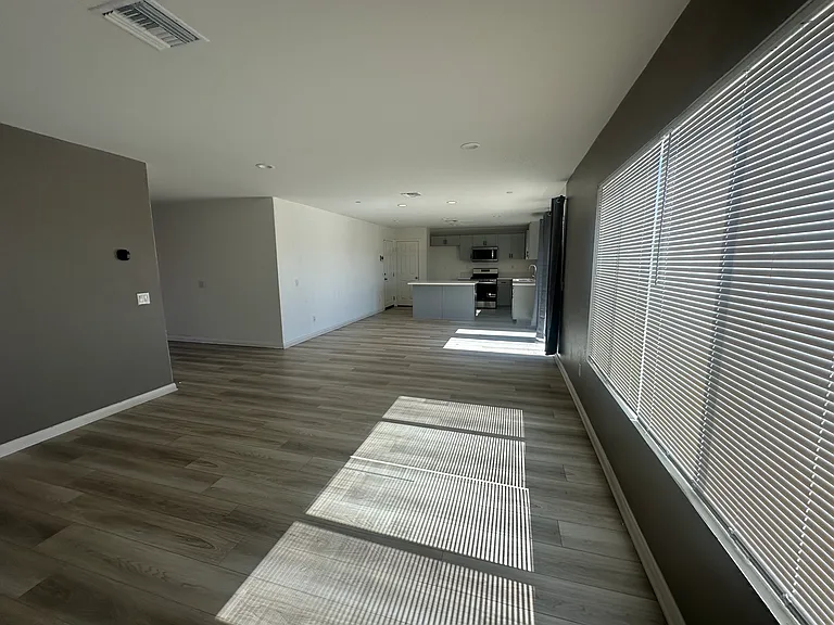 12587 Egan Pl — Photo 4
