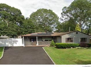 19 Bridle Path, Farmingville, NY