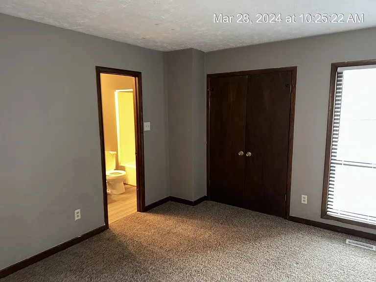 6468 Kelmscot Ct — Photo 12