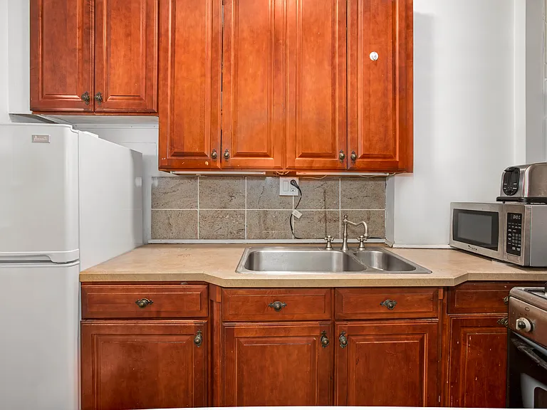 36 W 35th St #6C — Photo 6