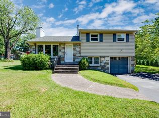 2219 Herblew Rd, Warrington, PA 18976