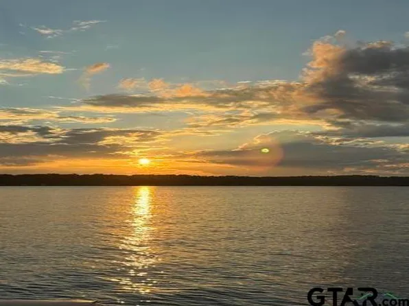 15704 County Road 4256 S, Henderson, TX 75654