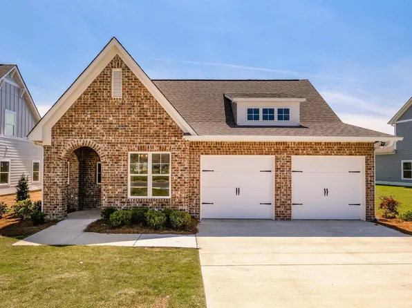 408 Gateshead Dr, Sterrett, AL 35147