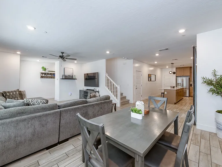 2833 E Teaberry Dr — Photo 22