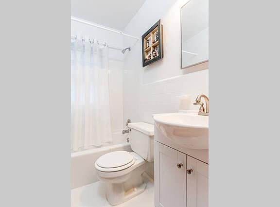 2nd image of 7553 Hiawatha Ave