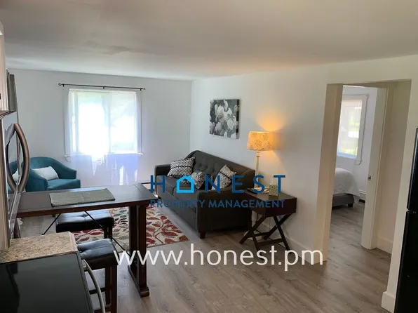 31 Bog Rd APT 6, Augusta, ME 04330