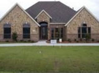 145 Kelly Dr, Waxahachie, TX 75167