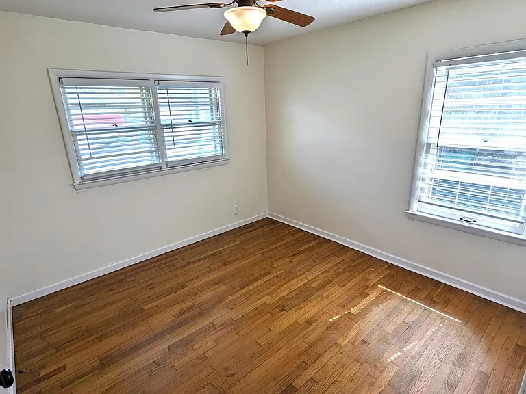 114 Ridgewood Ave — Photo 6