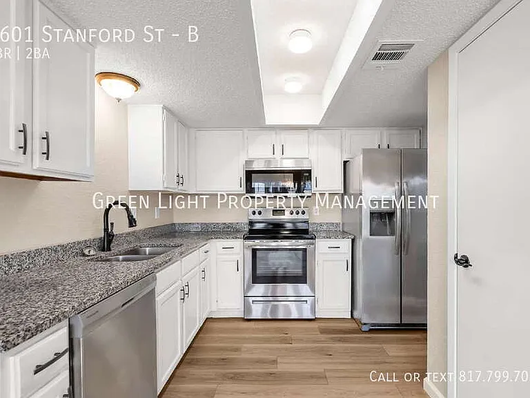 2601 Stanford St #B — Photo 7
