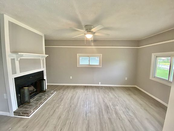 4th image of 1311 Madeleine Cir