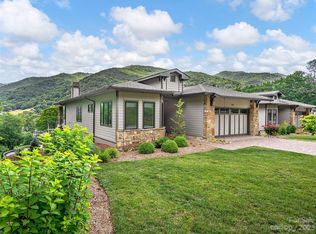 110 Plateau Dr, Maggie Valley, NC 28751