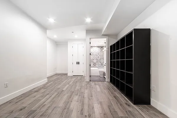 Rented by Maplewood Management | media 12