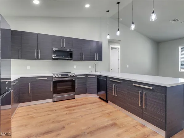 18 Tropicana Pkwy W, Cape Coral, FL 33993