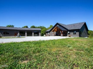13264 Fruit Ridge Ave, Kent City, MI 49330