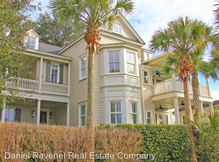 17 Grace Ln, Mount Pleasant, SC 29464