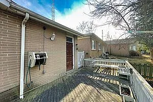6 Blithfield Ave #MAIN — Photo 9