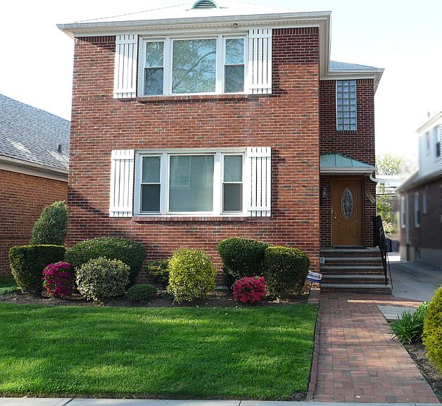 1st image of 6523 Dieterle Cres