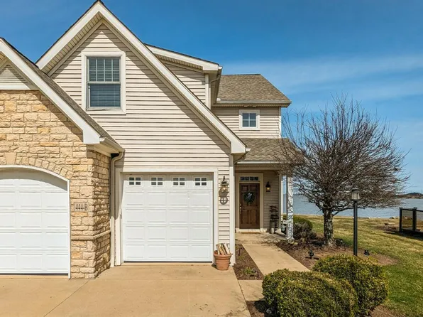 444 Bay Breeze Dr #B, Sandusky, OH 44870