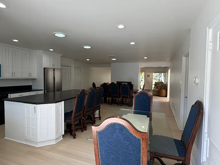 8862 La Jolla Scenic Dr N — Photo 5
