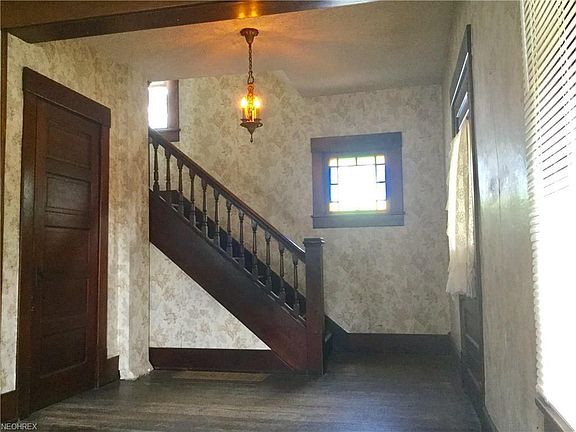 2nd image of 408 King St