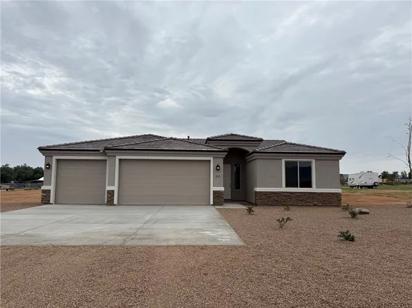 655 S Verde Rd, Golden Valley, AZ 86413