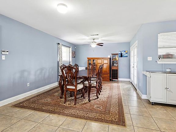 5th image of 2613 Dauterive Dr