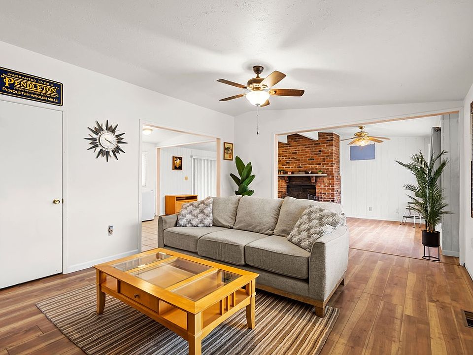 412 Chestnut St Mountain Home, ID Zillow