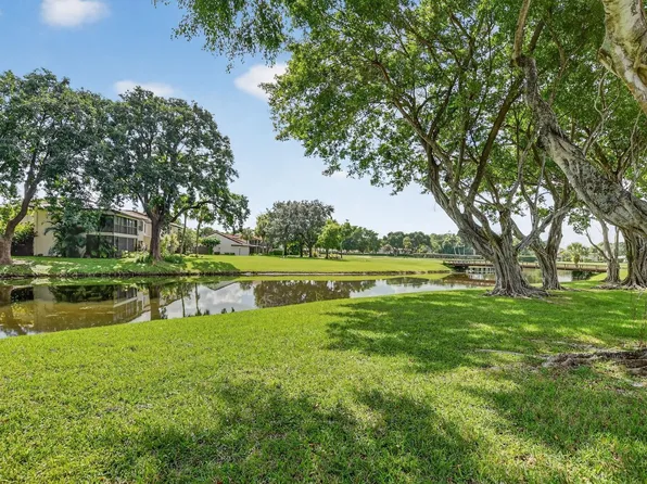 8310 Casa Del Lago #1a, Boca Raton, FL 33433