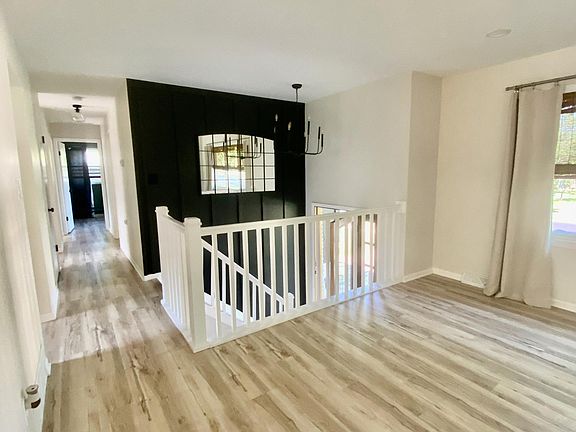 5th image of 9650 Olcott Ave