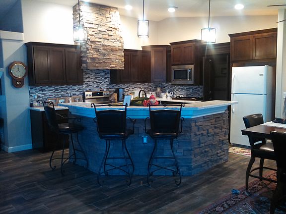  kitchen to the left...