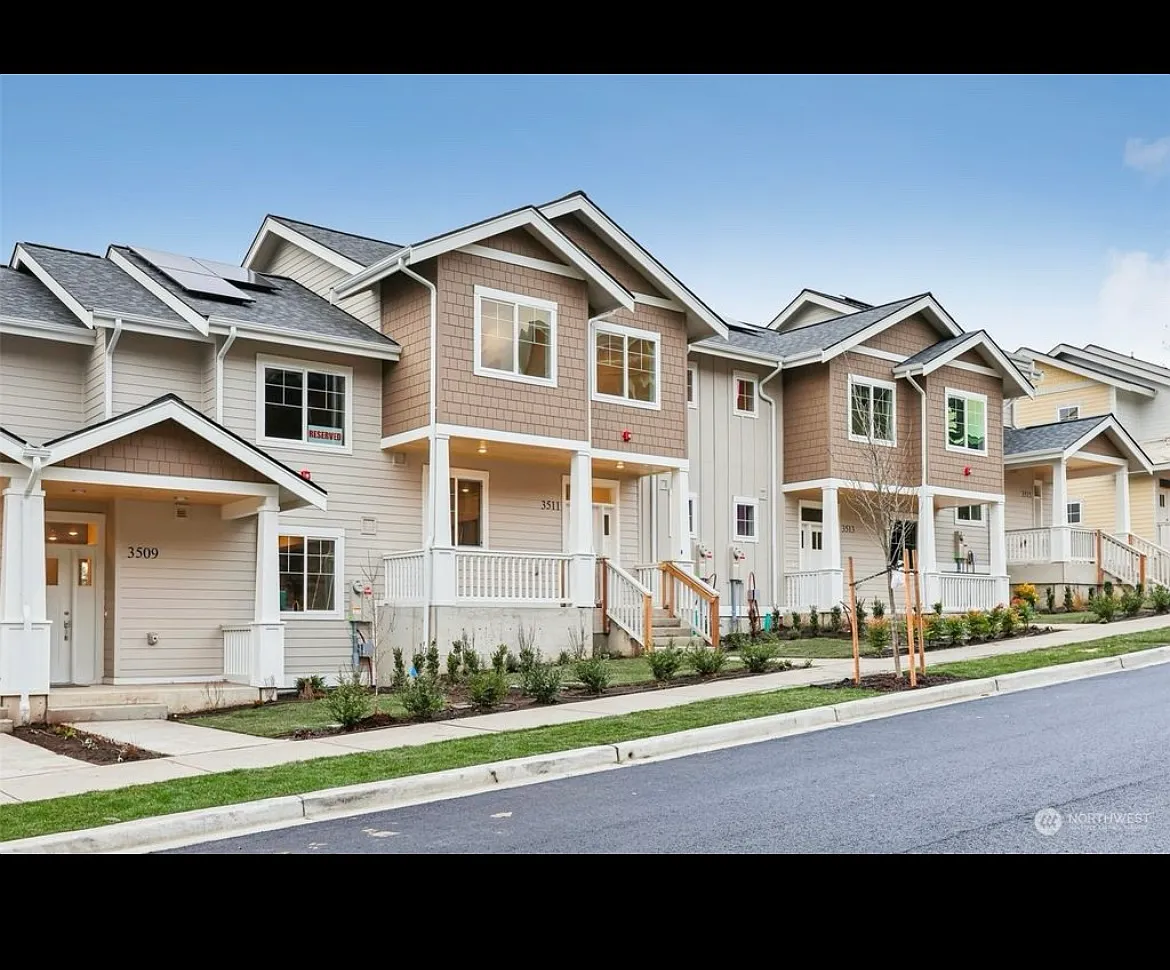 3509 Sussex Dr — Photo 1