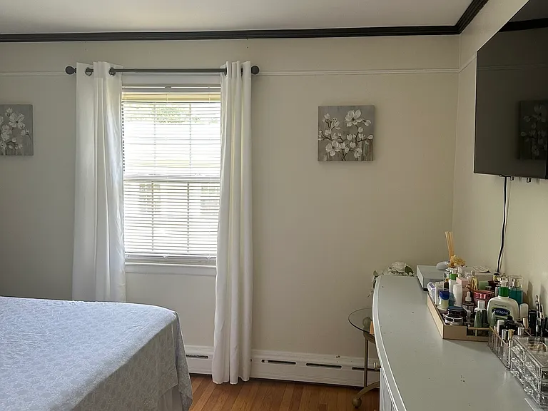 54 Randall Dr — Photo 12
