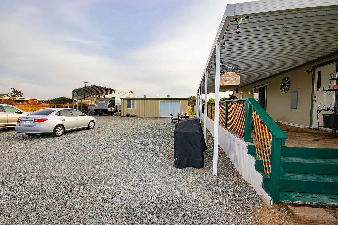 3 bed, 1080 sqft, $1,750 — Photo 3