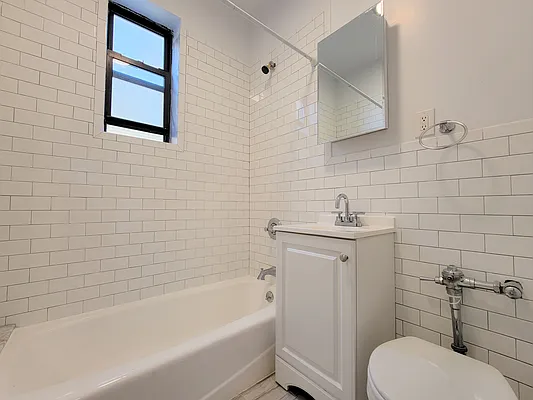 Rented by Living New York | media 11