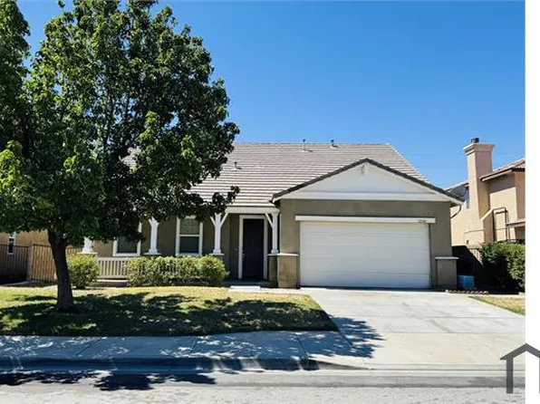 2240 Cypress St, Lancaster, CA 93535