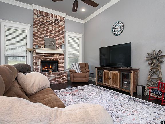 4th image of 18847 Spanish Oak Ct