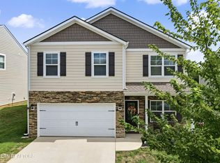 1121 Mill Creek Dr, Loudon, TN 37774