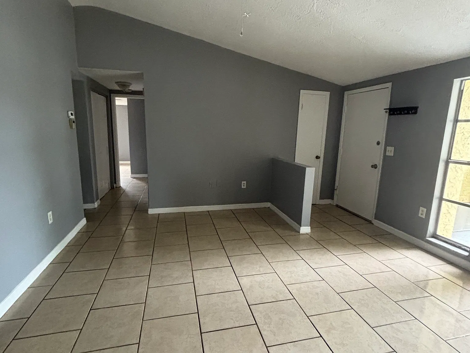 3 bed, 1588 sqft, $2,150 — Photo 3