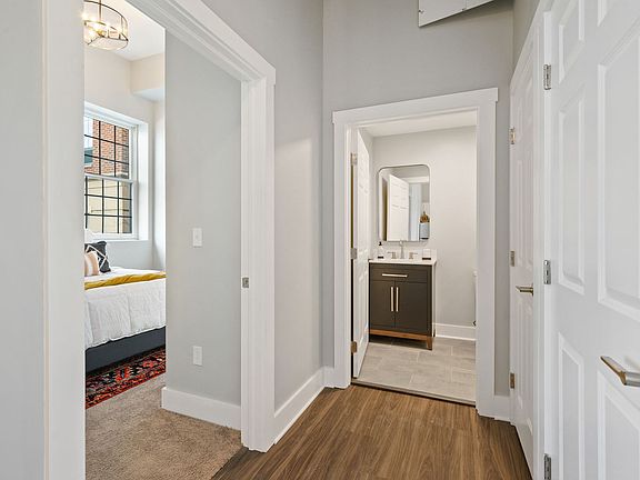 5th image of 905 Bingham St APT 201