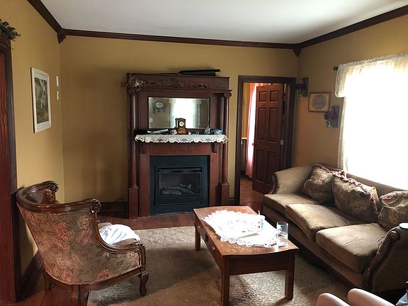 3rd image of 21722 Huron River Dr