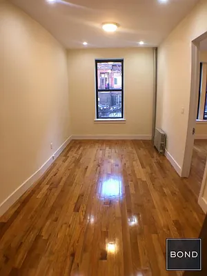 Rented by Bond New York | media 5