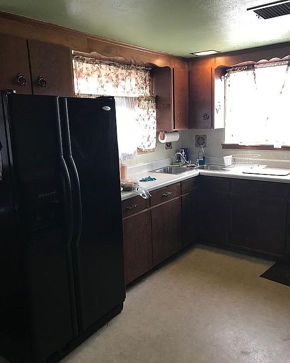 2nd image of 1123 State Road 76