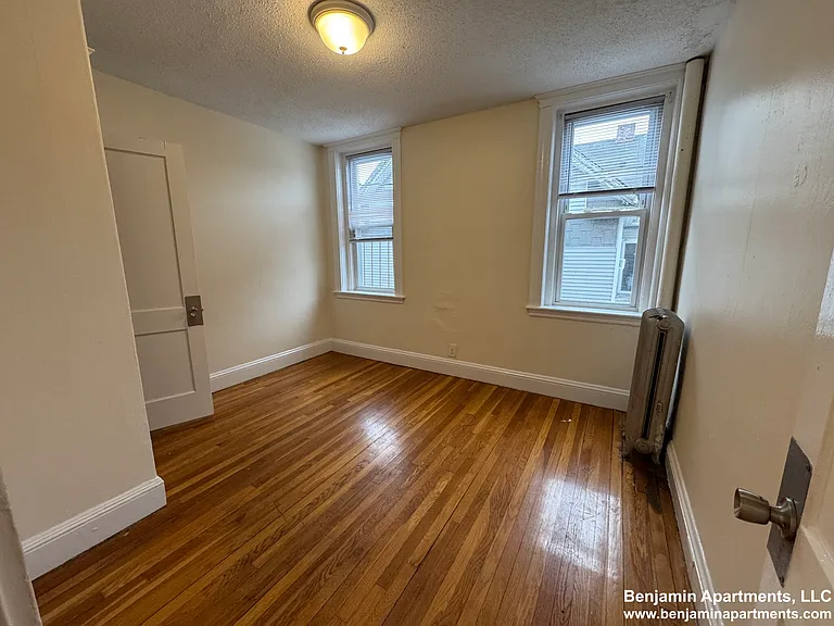 5 Barrows St #4B — Photo 8