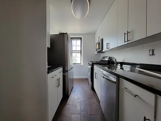 Rented by Made In NY Realty | media 12