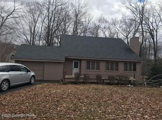 1053 Salamanca Dr, Tobyhanna, PA