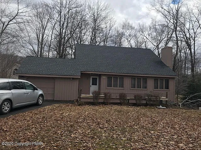 1053 Salamanca Dr photo 1