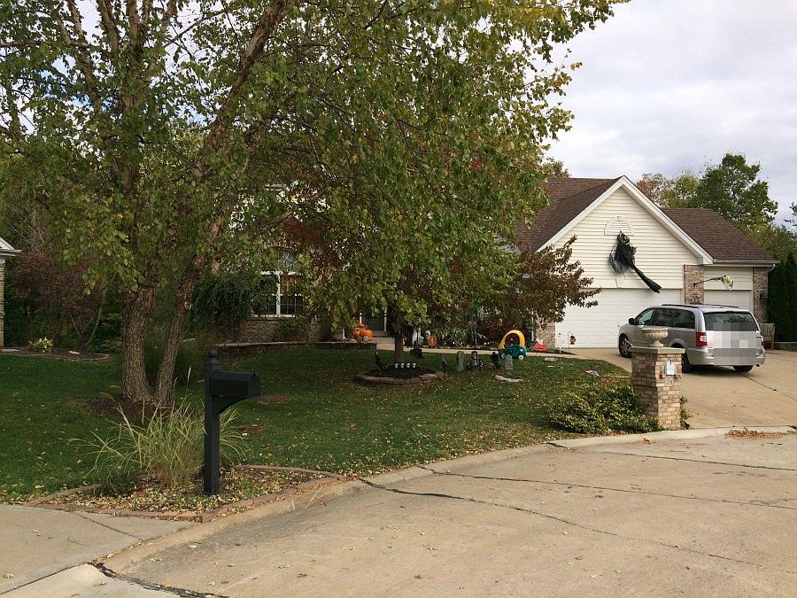 2nd image of 28 Autumn Meadow Ct