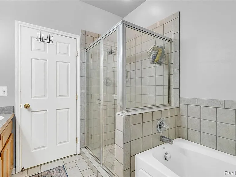 42682 Park Crescent Dr — Photo 23